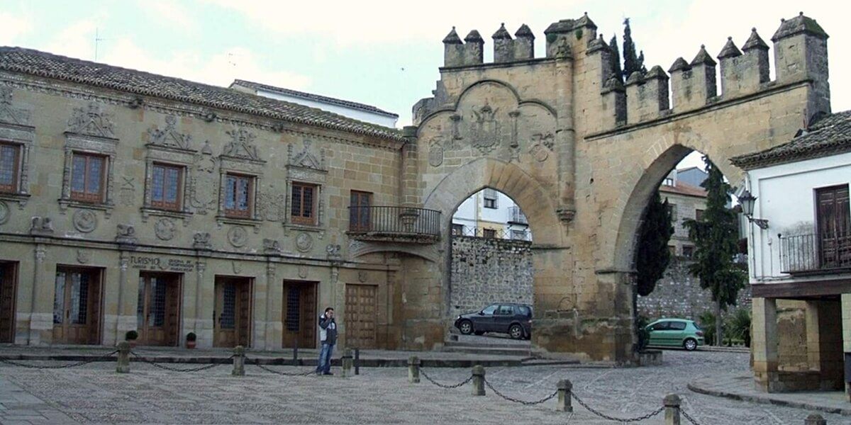 Plaza del Pópulo, en Baeza. Ejemplo de patrimonio material.