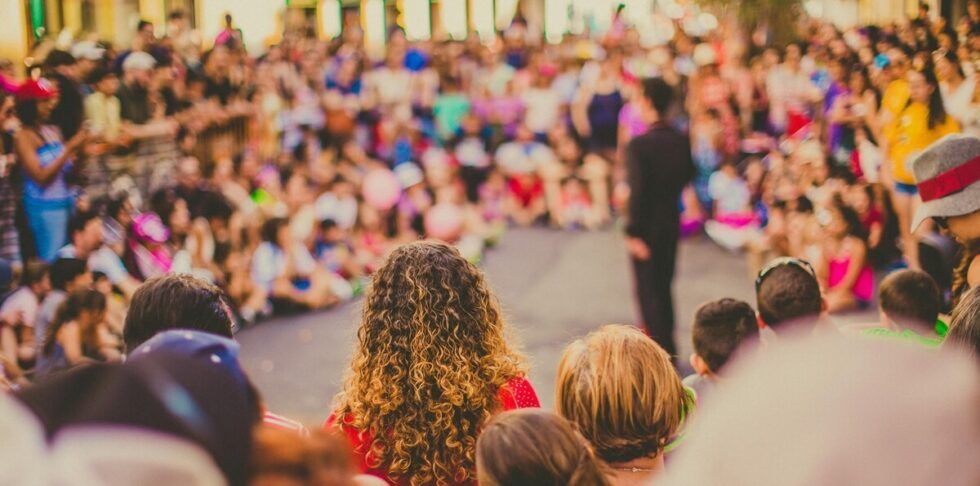 Tipos de eventos culturales y su importancia en la sociedad