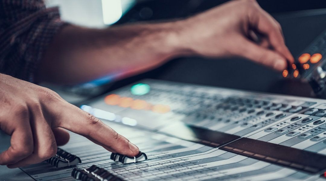 Qué hace un productor musical